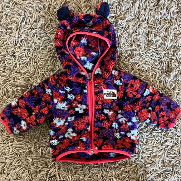 Baby north face winter coat • like new! Worn once 0-3 months